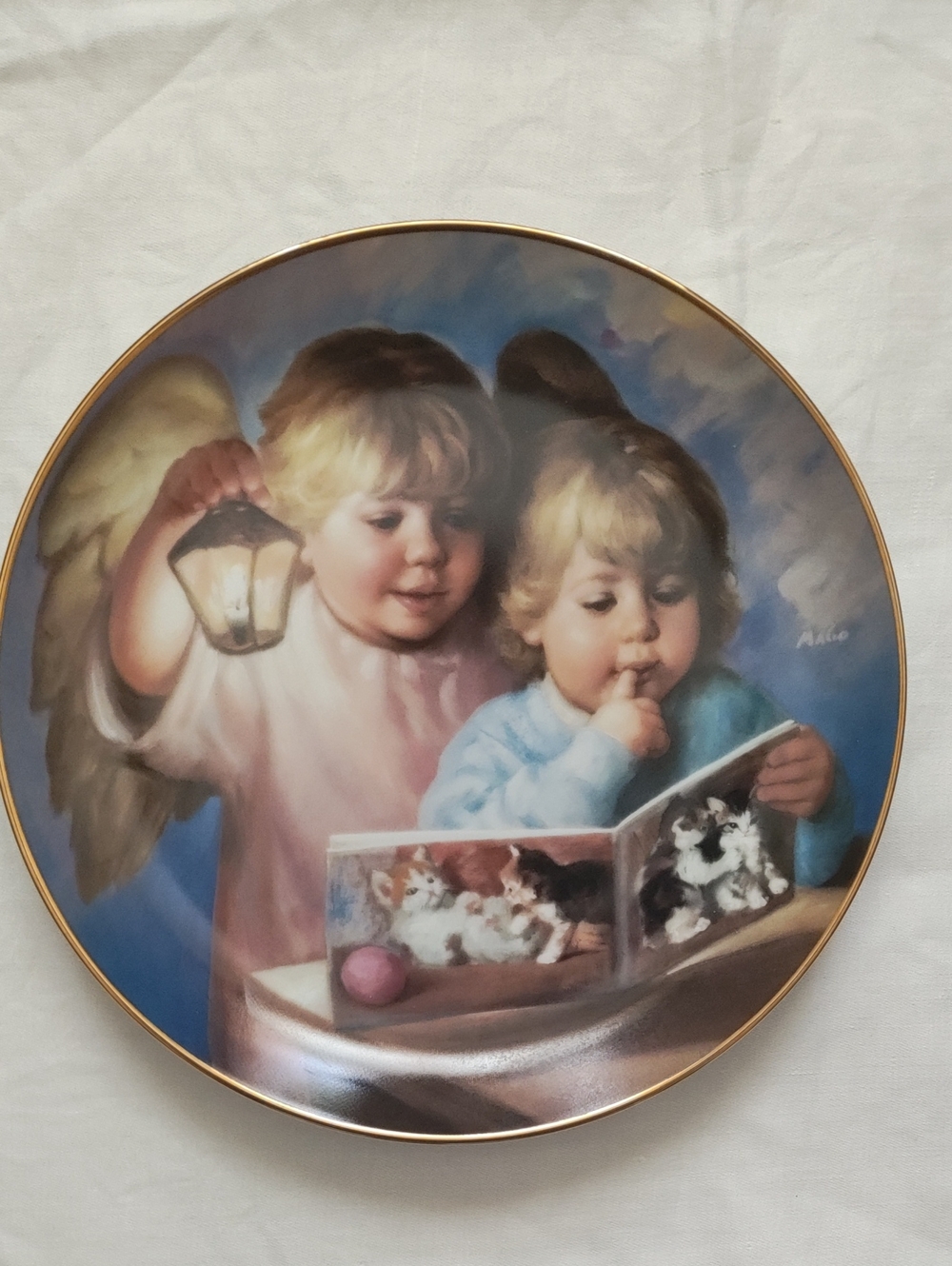Decorative Angel Children Porcelain Plate in White & Gold